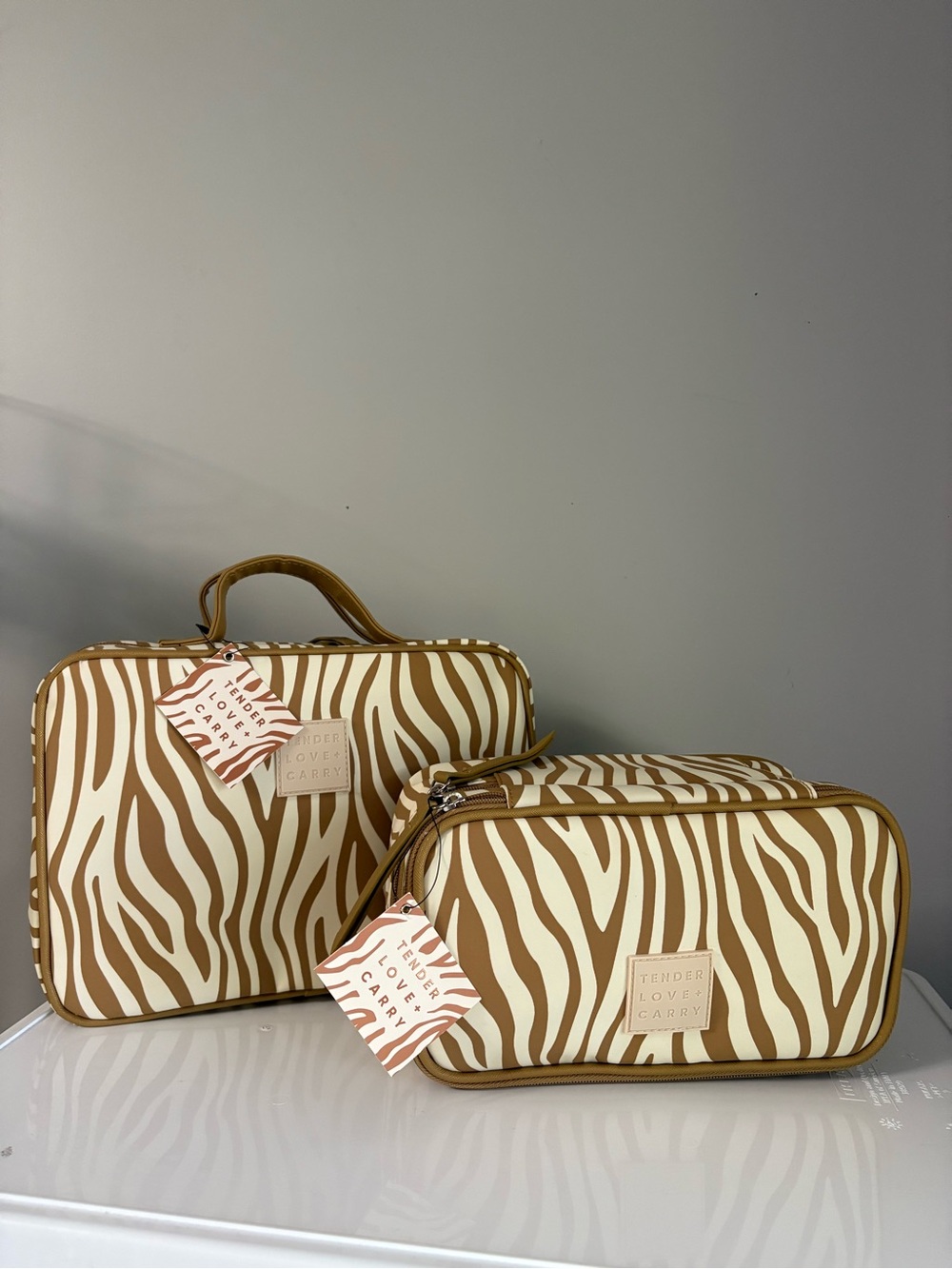 🆕 Tender Love and Carry Cosmetic Bag Bundle Travel and Home Zebra